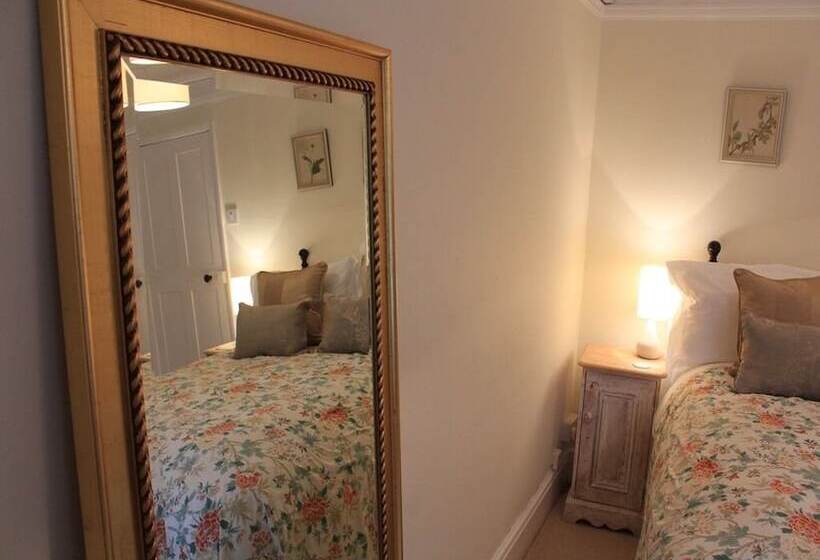 Church Farmhouse B & B