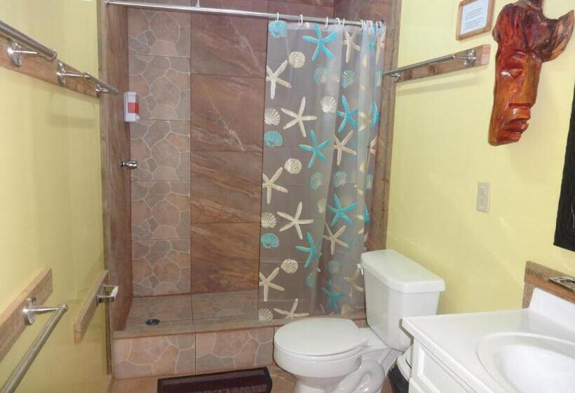 فندق Cocopele Inn