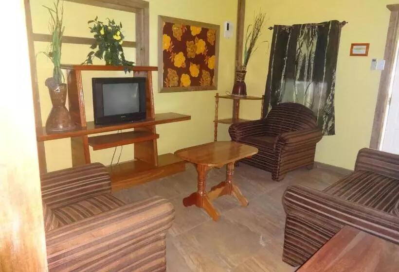 Hotel Cocopele Inn