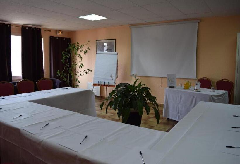 בית מלון כפרי Confort Hôtel