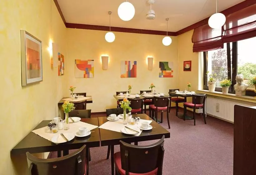 Hotelli Gaestezimmer Cappuccino