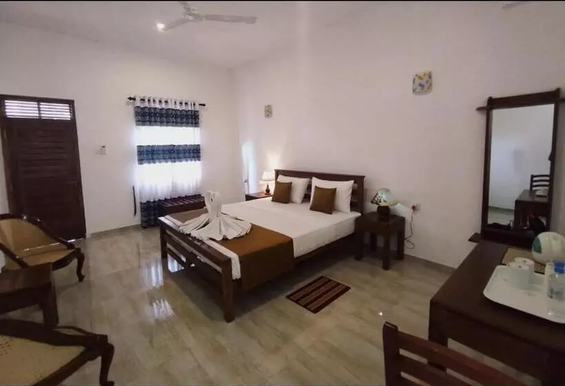Hotelli Nilketha Yala Tissamaharama