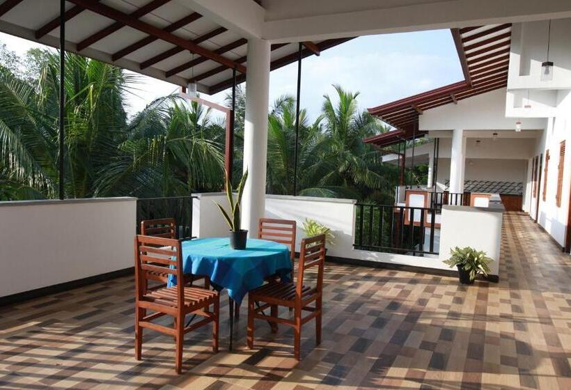 בית מלון כפרי Nilketha Yala Tissamaharama