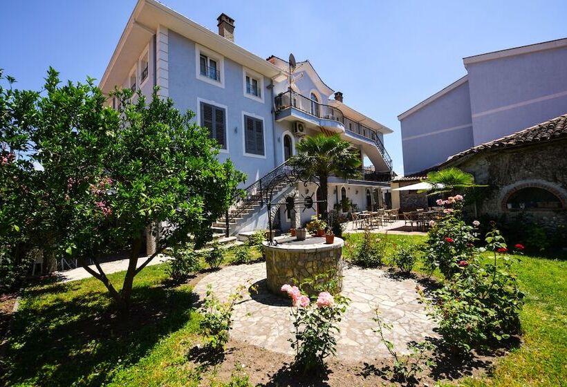 בית מלון כפרי Rose Garden