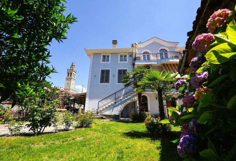 בית מלון כפרי Rose Garden