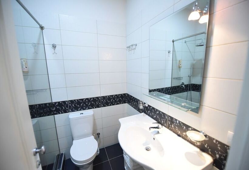 בית מלון כפרי Rose Garden