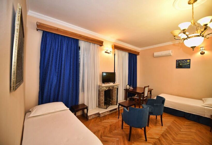 בית מלון כפרי Rose Garden