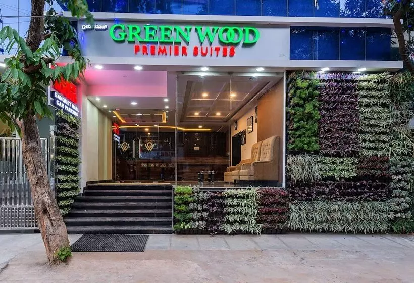 Hotelli Treebo Greenwood Premier Suites, Old Airport Road