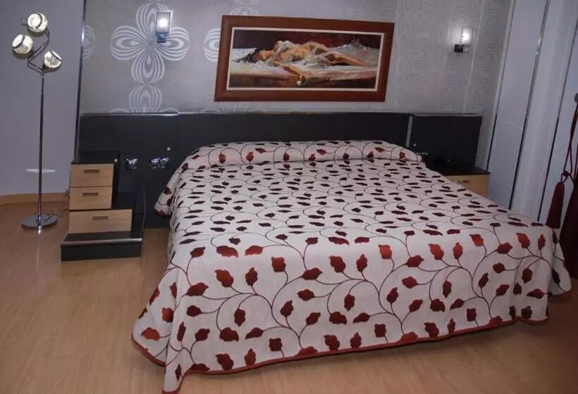 Hotel Villa De Cacabelos