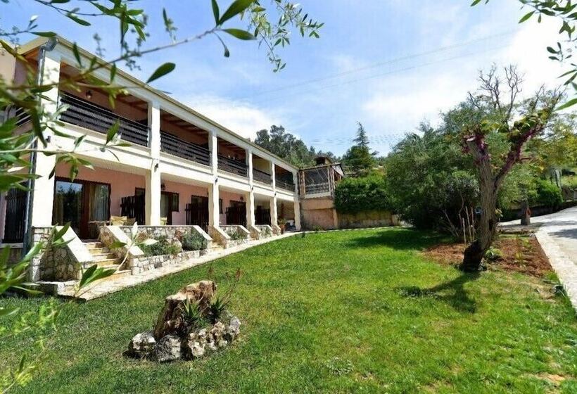 Medusa Luxury Apartments