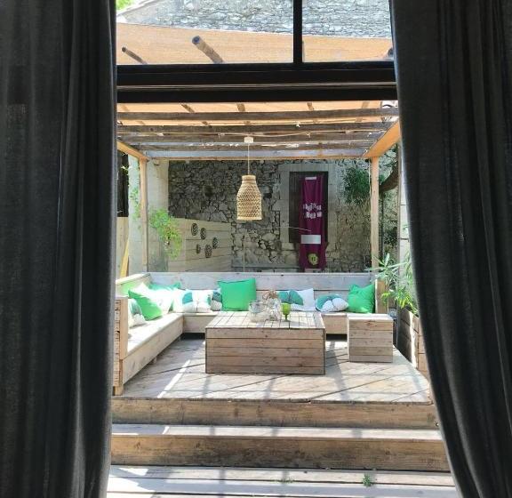 민박 M&s   Maison Féraud