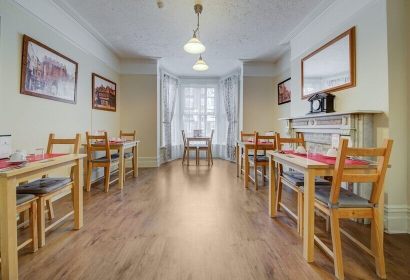 Пансион The Regents Guest House