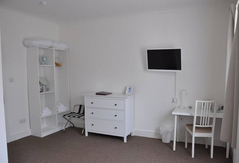 Пансион The Regents Guest House