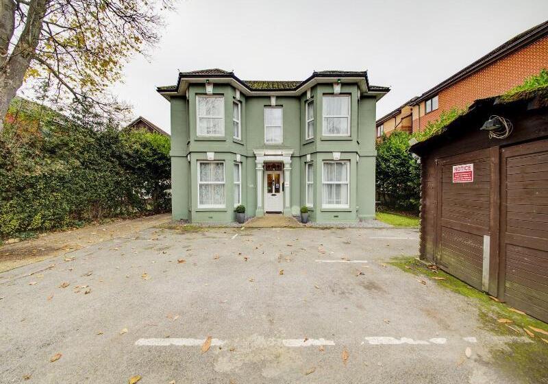 Пансион The Regents Guest House