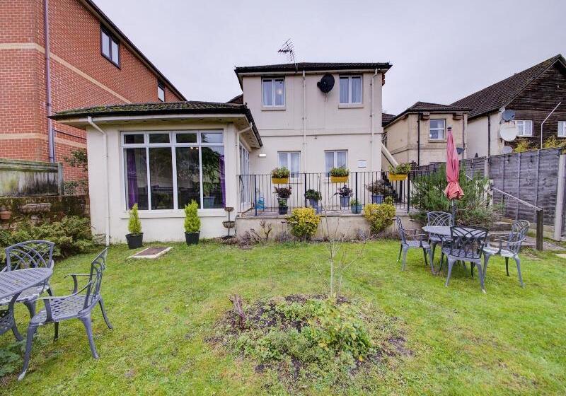 Пансион The Regents Guest House