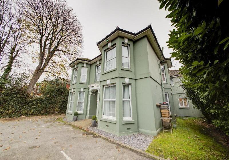 Пансион The Regents Guest House