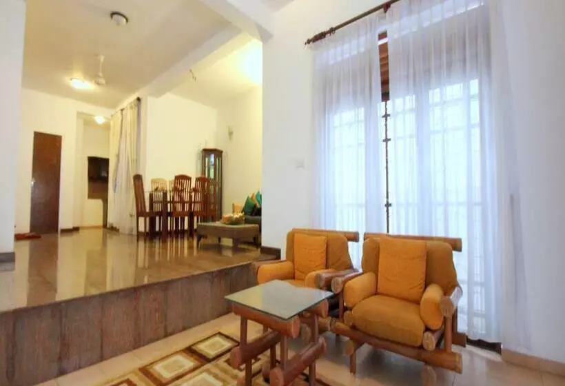 پانسیون Colombo 07 Charming Home Stays