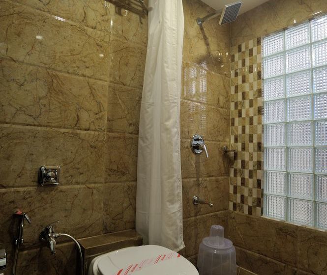 Signature Crest Chandavali