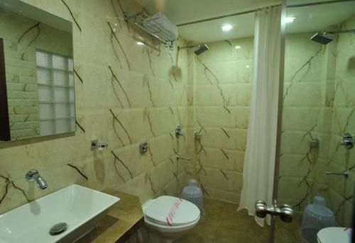 Signature Crest Chandavali