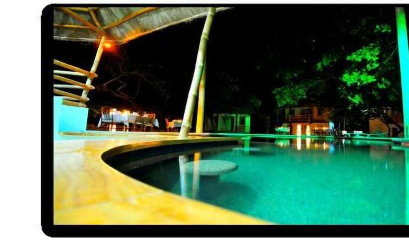 住宿加早餐 Cashew Grove Beach Resort