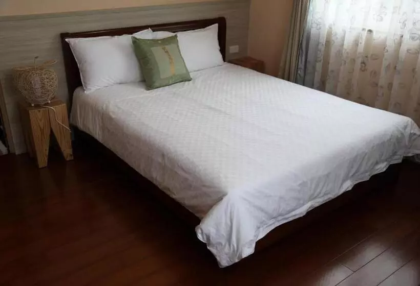 تختخواب و صبحانه Dong Hua Dream House