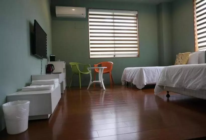 تختخواب و صبحانه Dong Hua Dream House