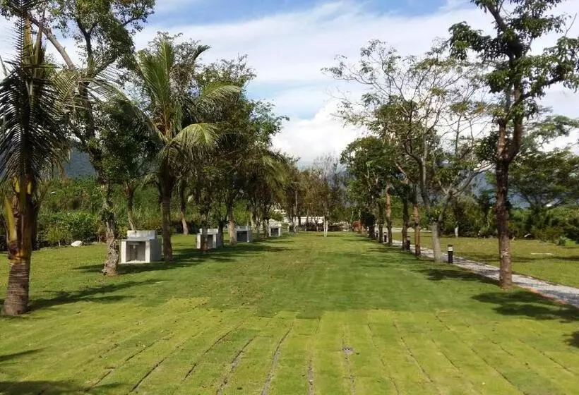 تختخواب و صبحانه Dong Hua Dream House