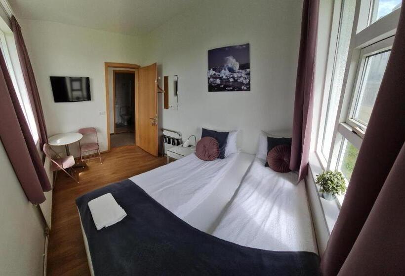 تختخواب و صبحانه Hofn Guesthouse