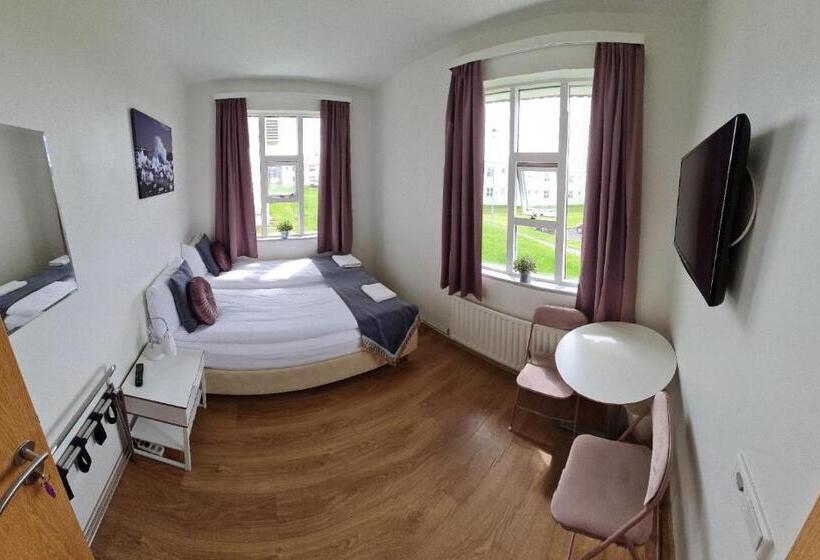 تختخواب و صبحانه Hofn Guesthouse