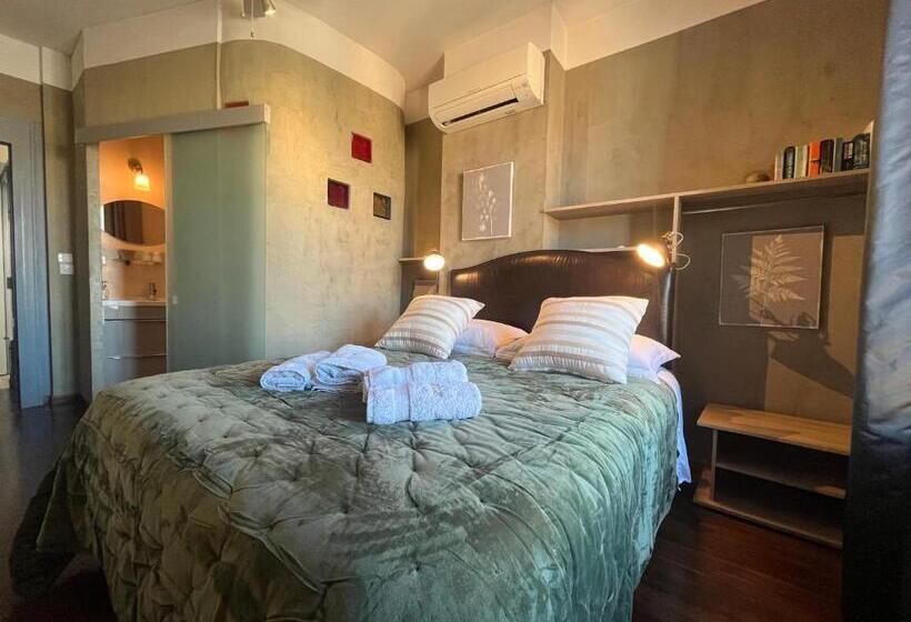 مبيت وإفطار La Casa Occitane