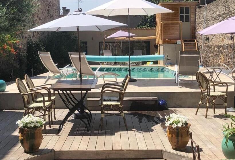 مبيت وإفطار La Casa Occitane