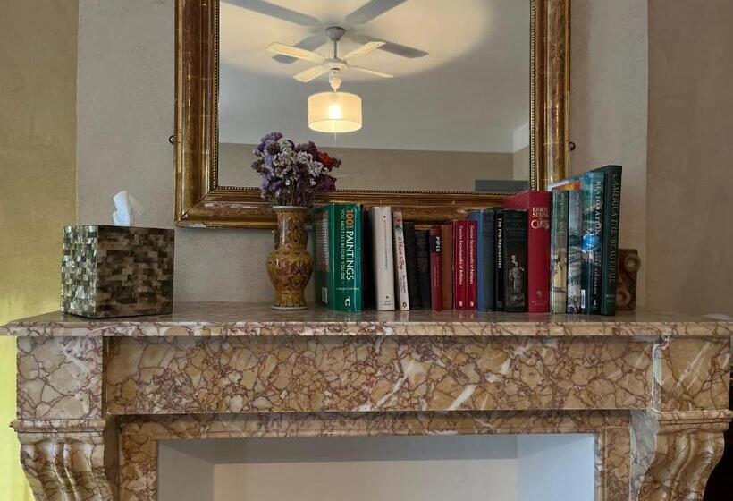 مبيت وإفطار La Casa Occitane