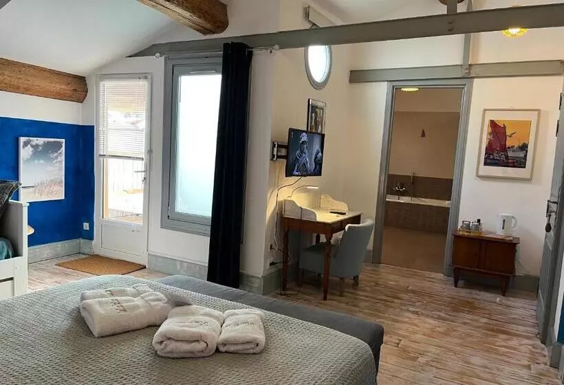 تختخواب و صبحانه La Casa Occitane