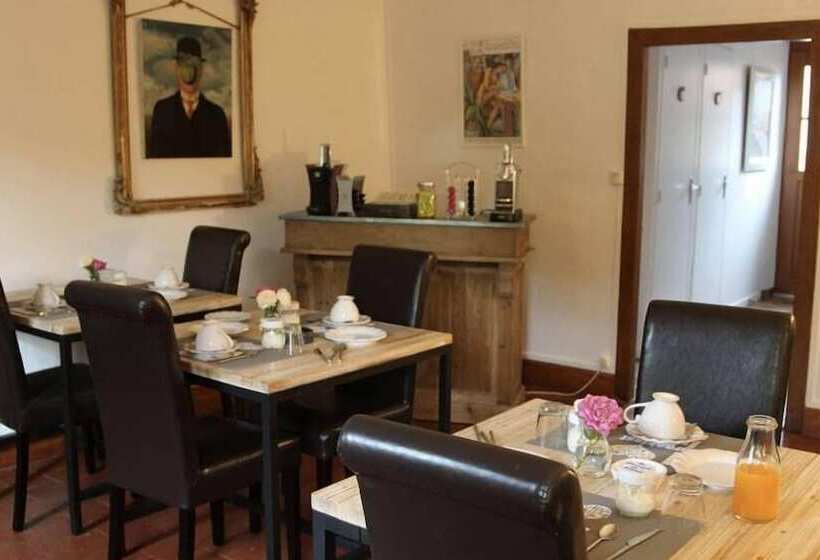 تختخواب و صبحانه La Maison Du Lac   Near Plage De Bonnu