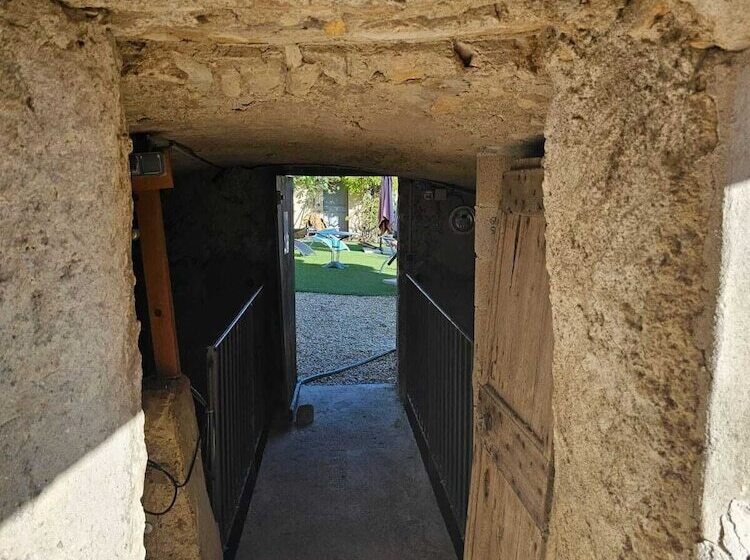 ベッドアンドブレックファースト Les Parfums Du Midi