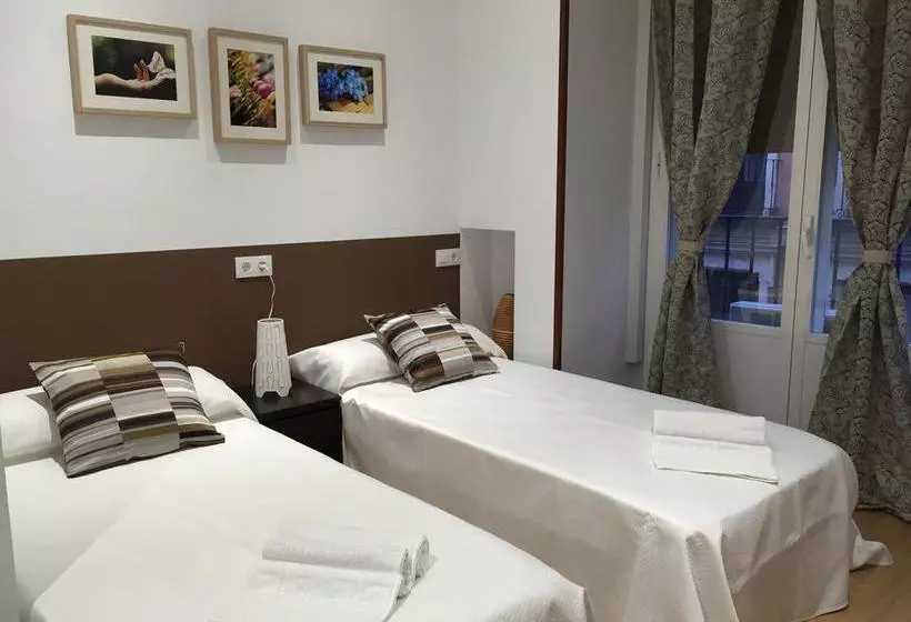 مسافرخانه Ch Otello Rooms I   Madrid