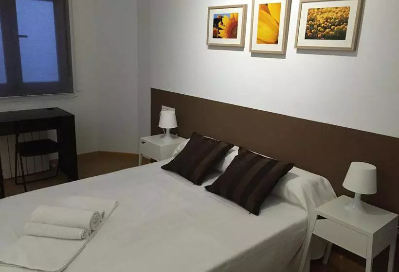مسافرخانه Ch Otello Rooms I   Madrid