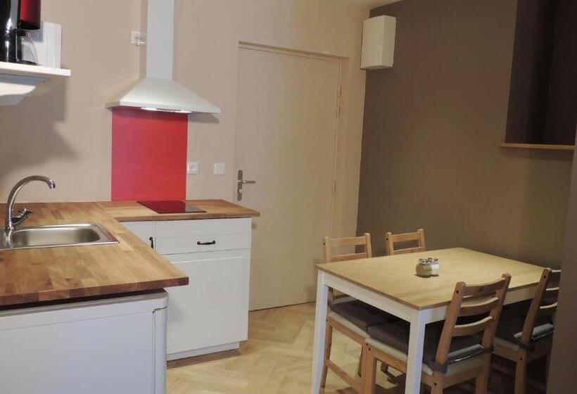 בית מלון כפרי Des Alpes