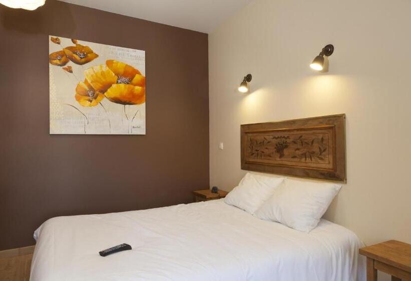 בית מלון כפרי Des Alpes