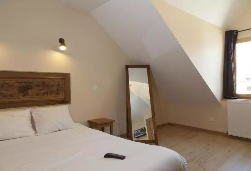 Hotelli Des Alpes