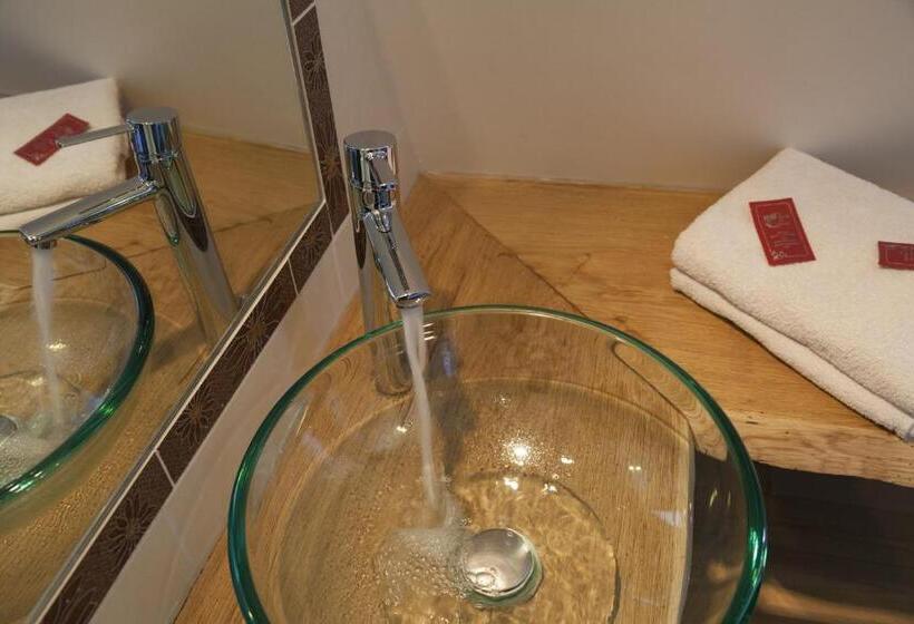 בית מלון כפרי Des Alpes