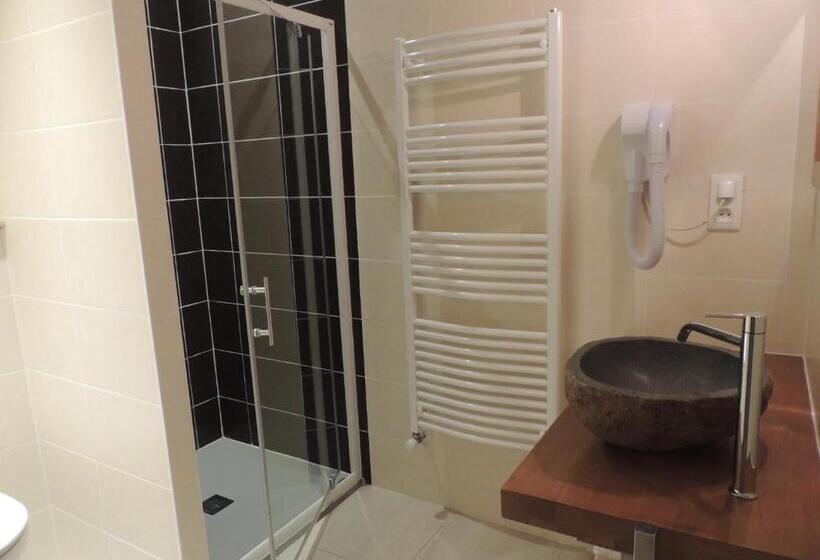 בית מלון כפרי Des Alpes