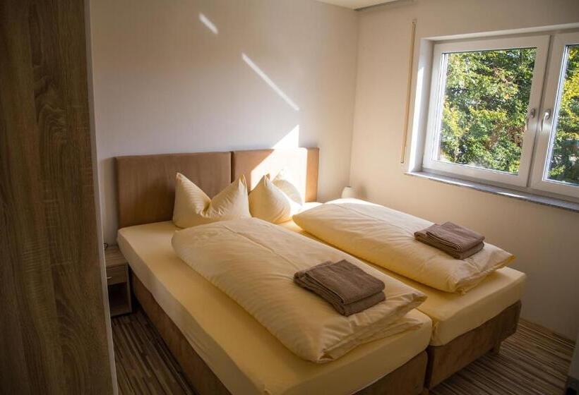 Отель Gastehaus Und Fewo Lamm Garni