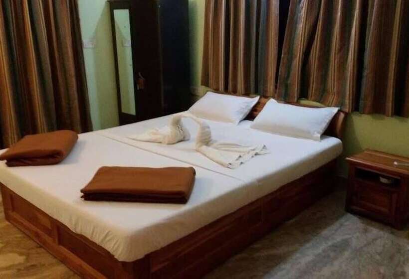 Hotel Pirache Home