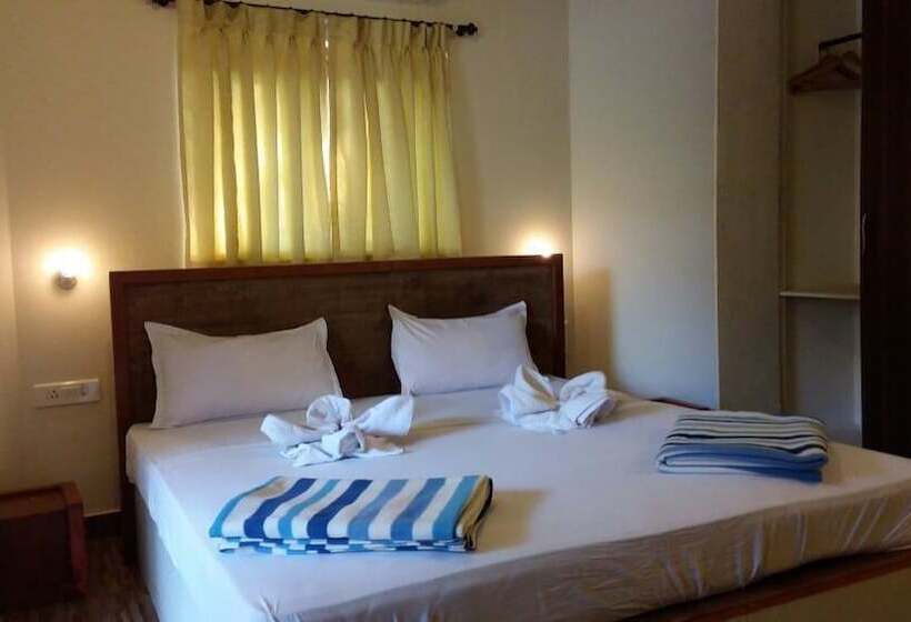 Hotel Pirache Home