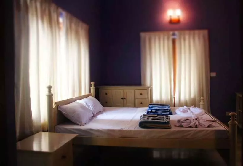 ホテル Pirache Home