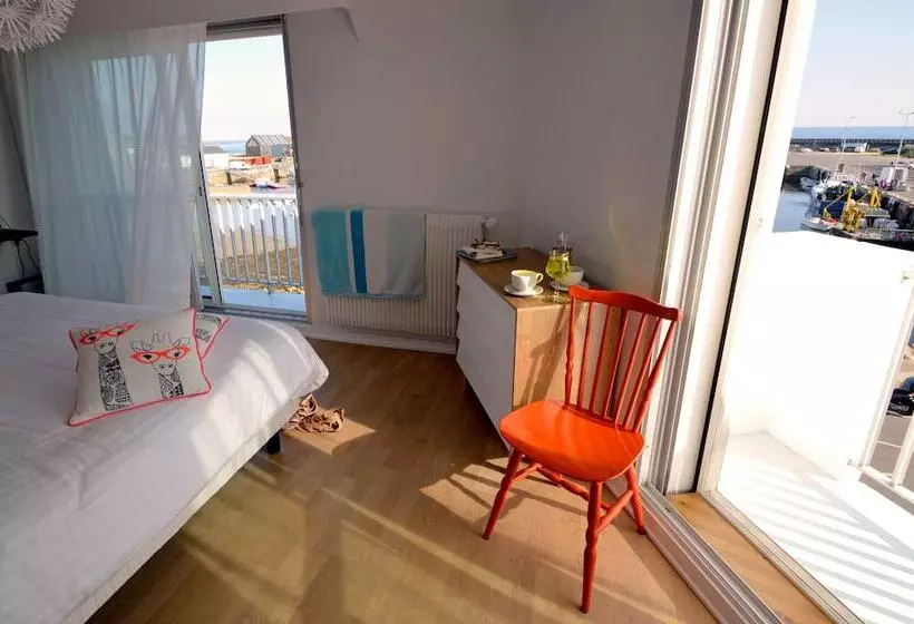 Logis Hotel Du Port