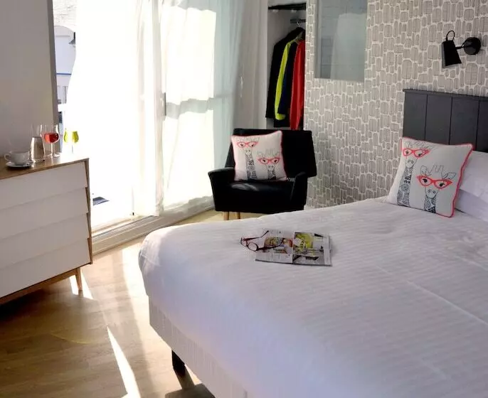 Logis Hotel Du Port