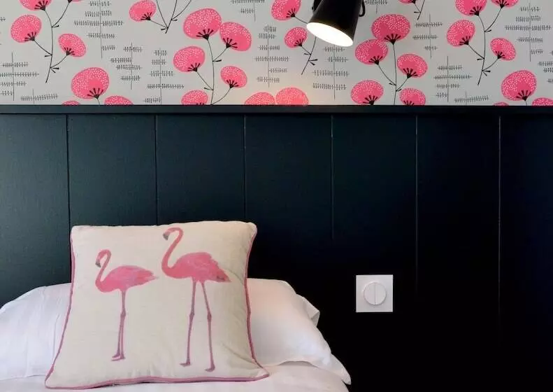 Logis Hotel Du Port