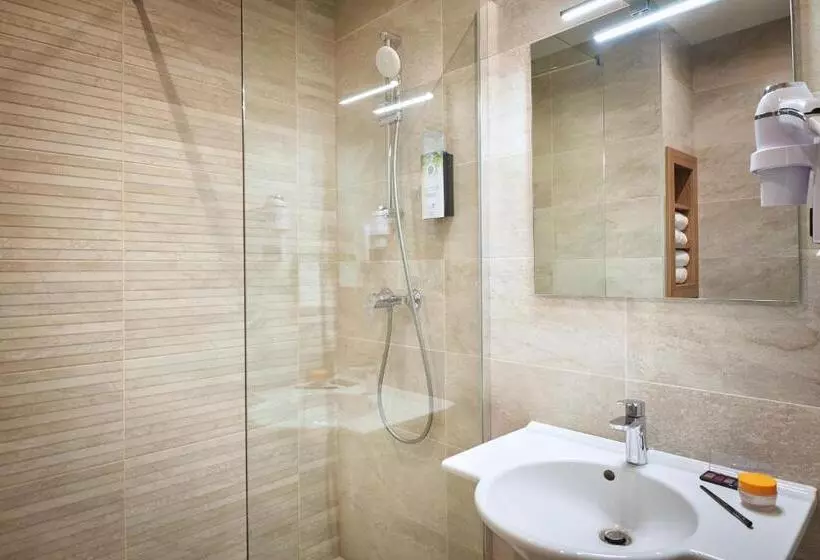 Motel Kyriad Sens